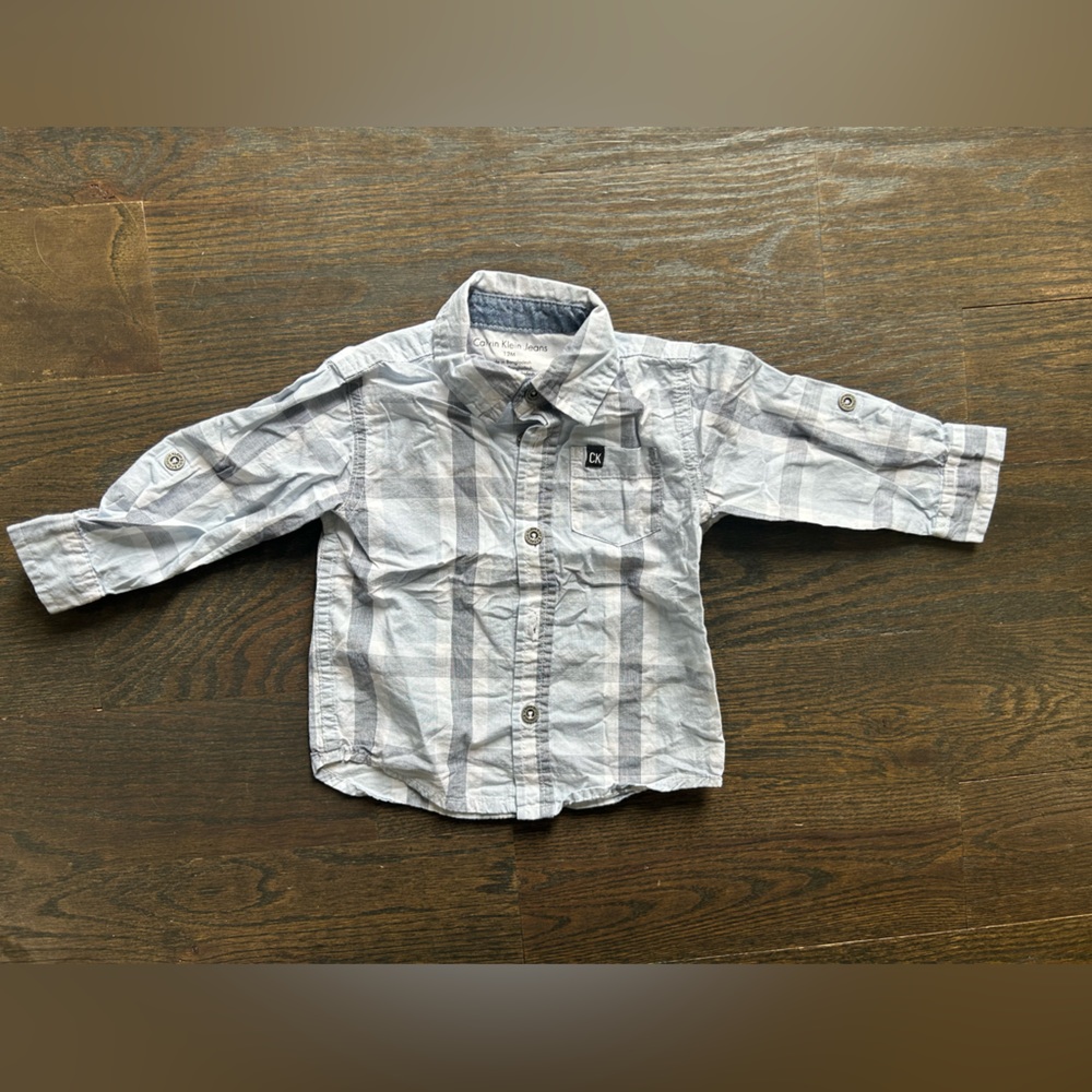 12 month boy Calvin Klein button down. Excellent condition.